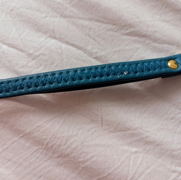 Blue hidden wallet wristlet - Picture 8 of 9